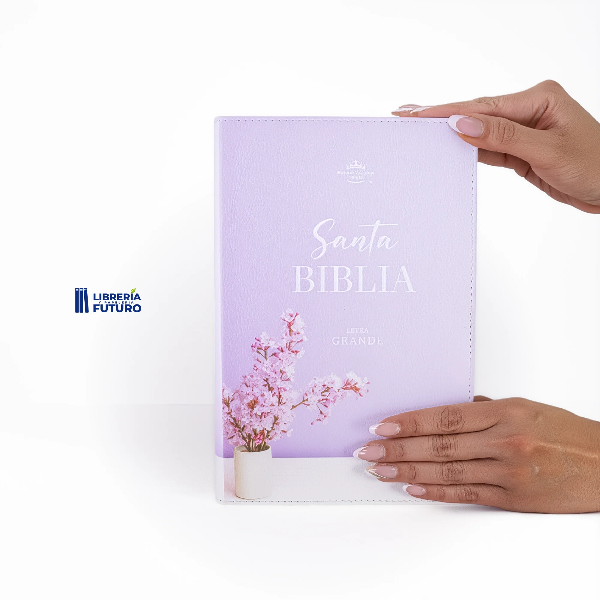 Biblia mediana lila almendros - Image 4